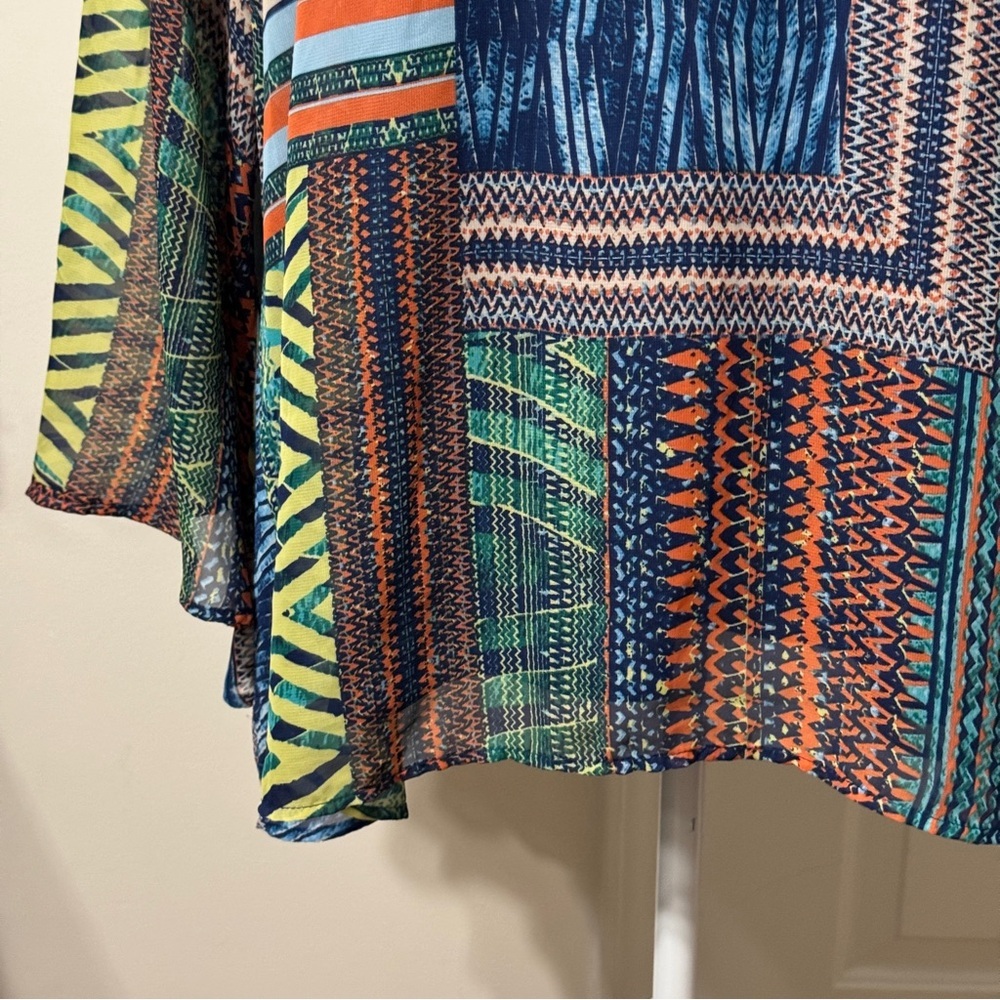 Blue and Green Boxy Tunic with Cut Out Details, size 26/28W - Picture 3 of 9